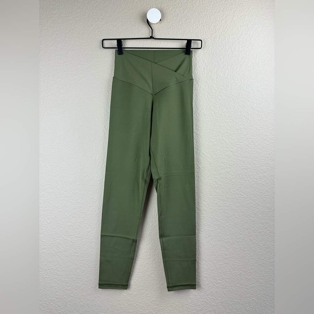 OFFLINE Real Me High Waisted Crossover Legging
